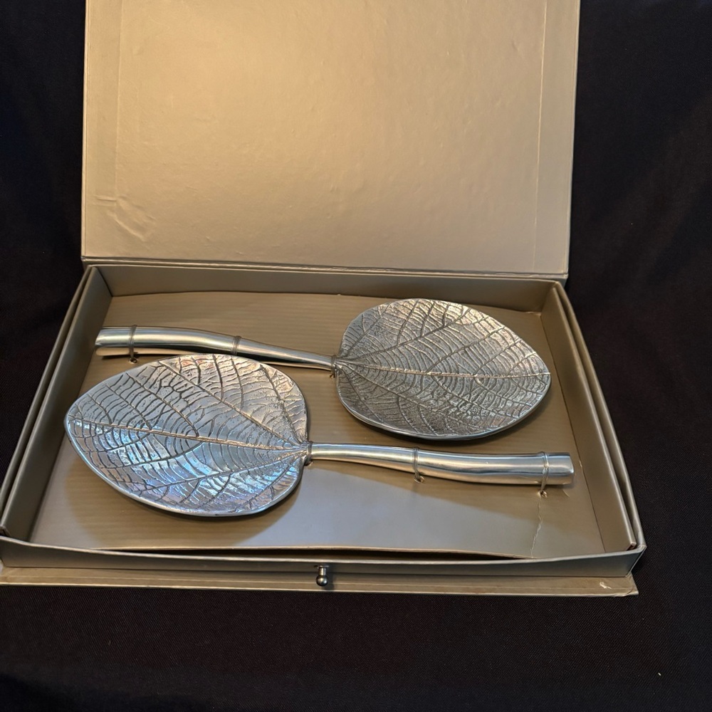 Short Frangipani Servers Set- Pottery Barn